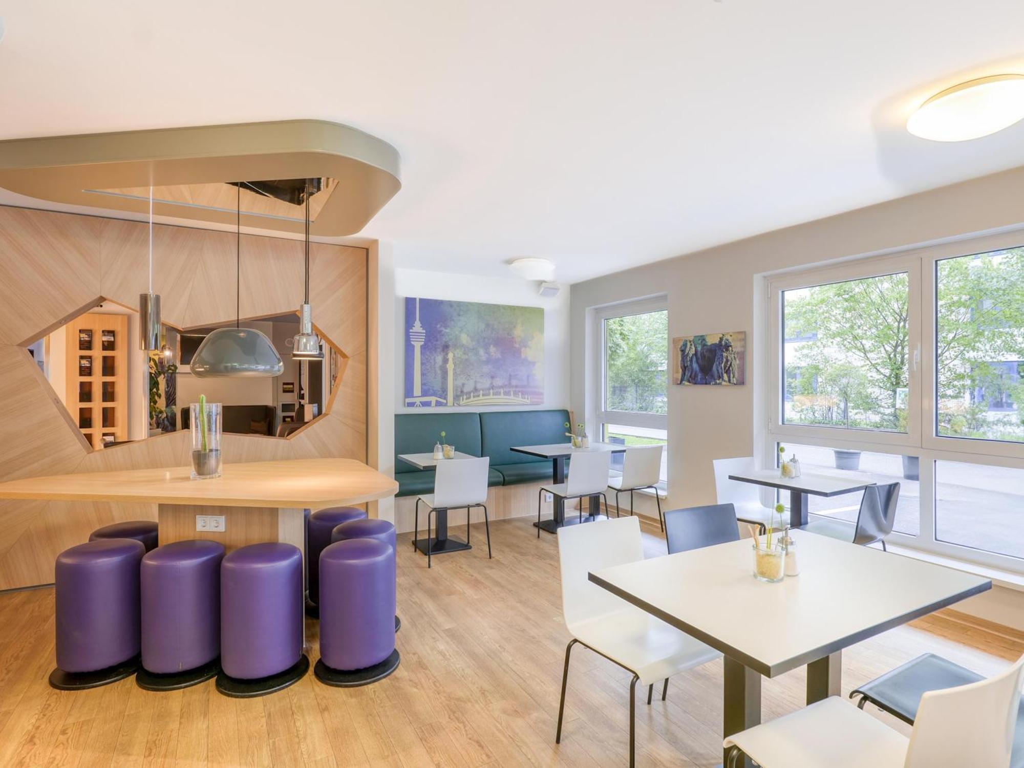 B&B Hotel Stuttgart-Vaihingen Bagian luar foto