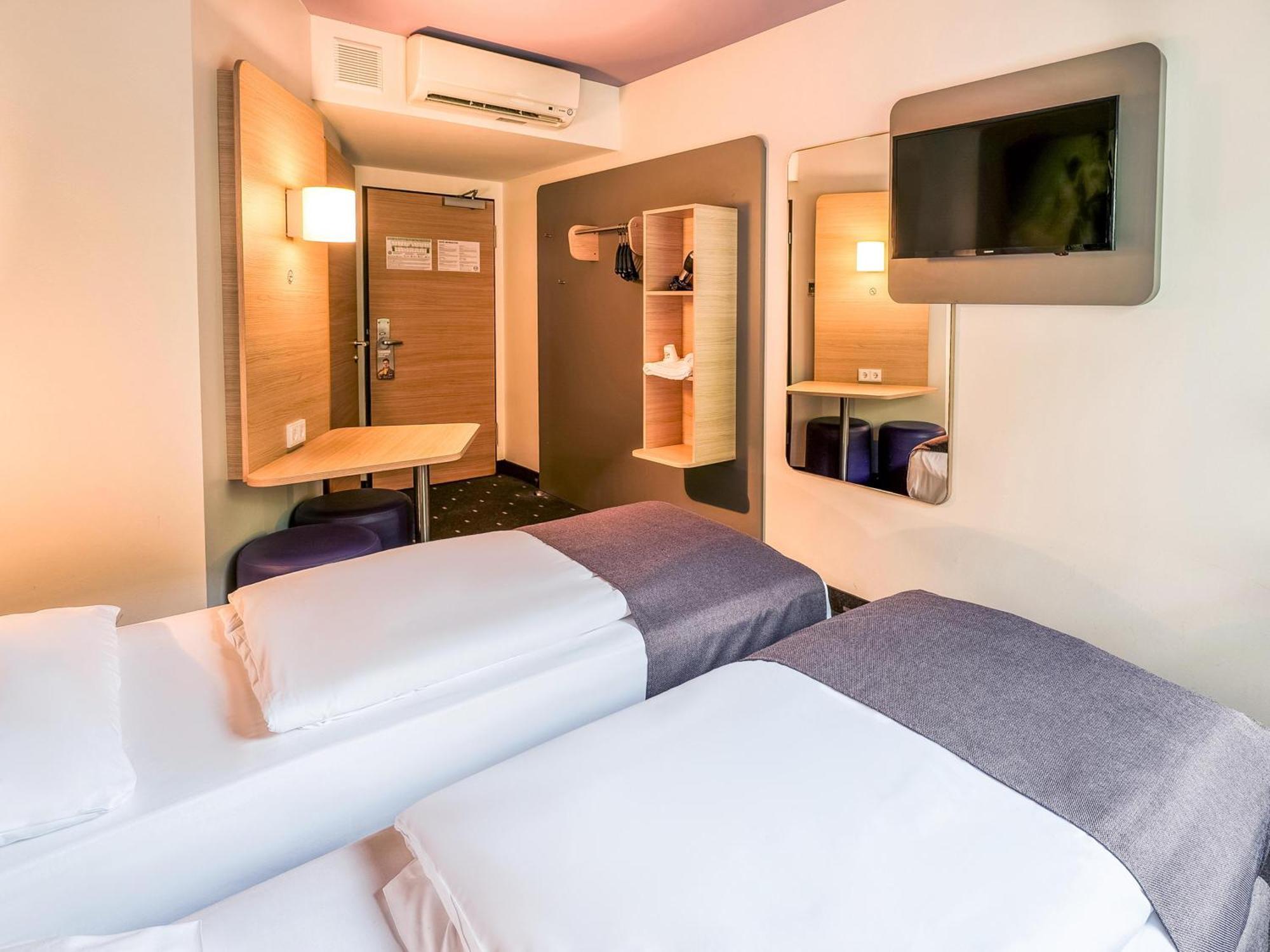 B&B Hotel Stuttgart-Vaihingen Bagian luar foto