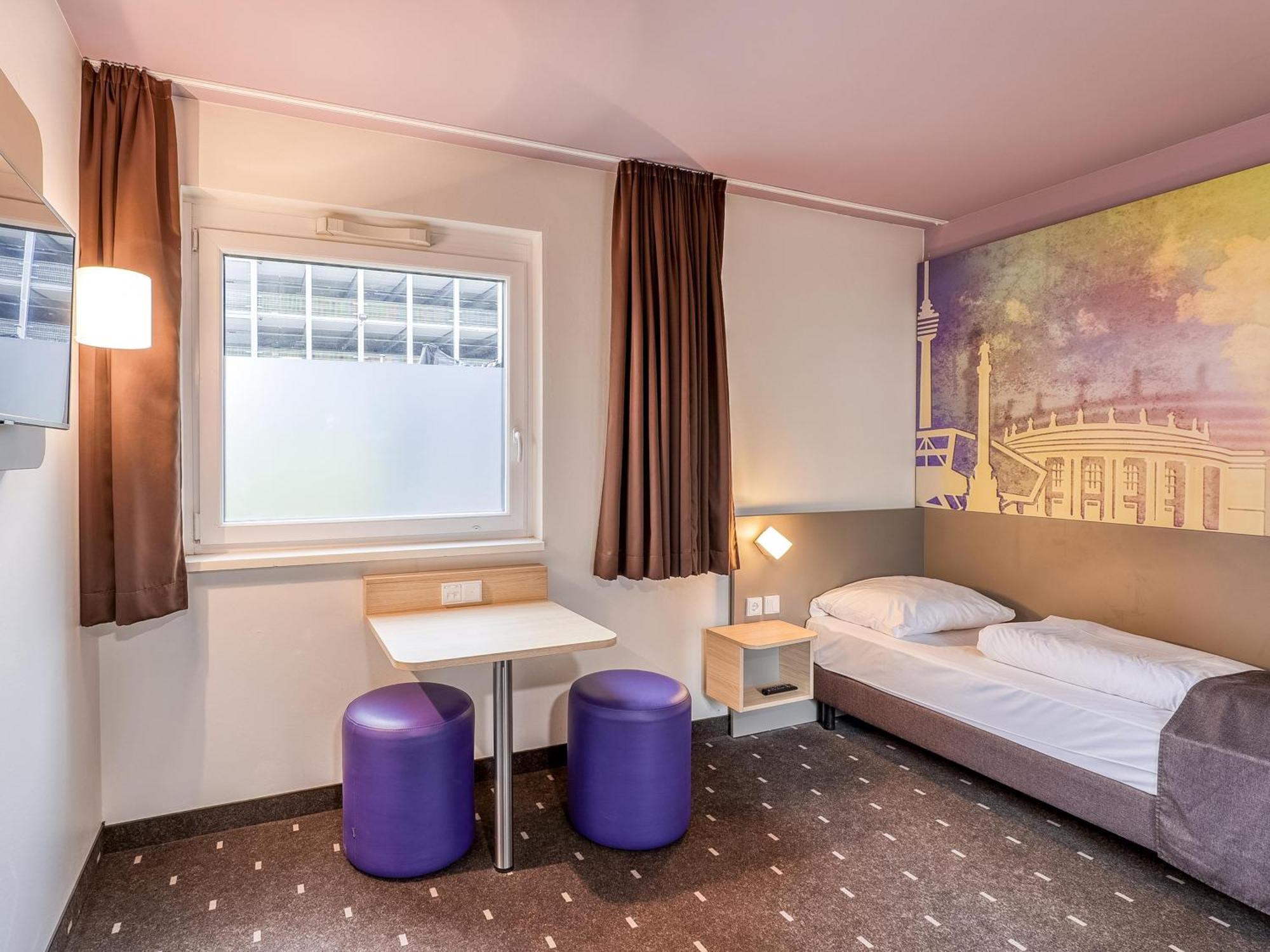 B&B Hotel Stuttgart-Vaihingen Bagian luar foto