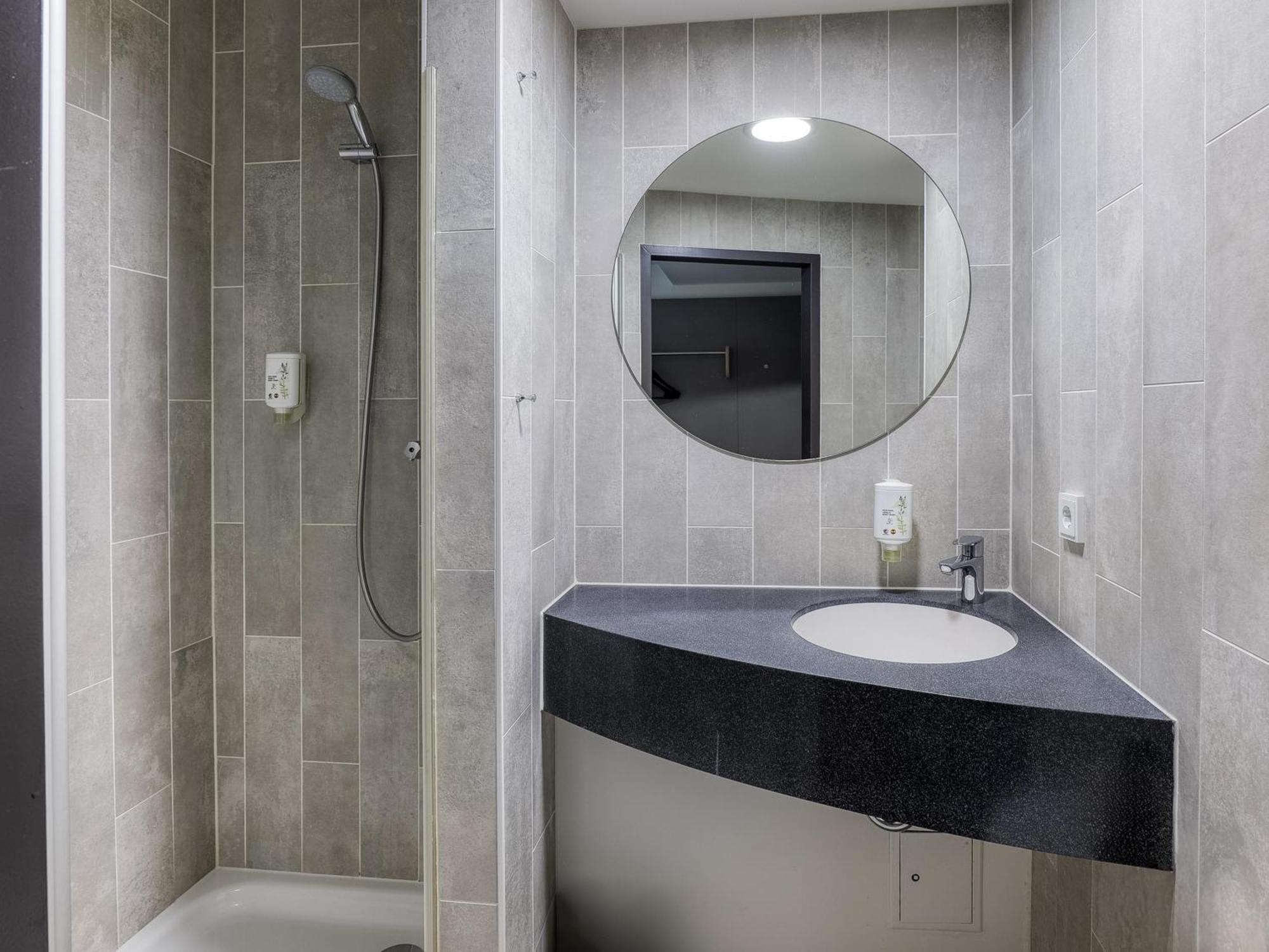 B&B Hotel Stuttgart-Vaihingen Bagian luar foto