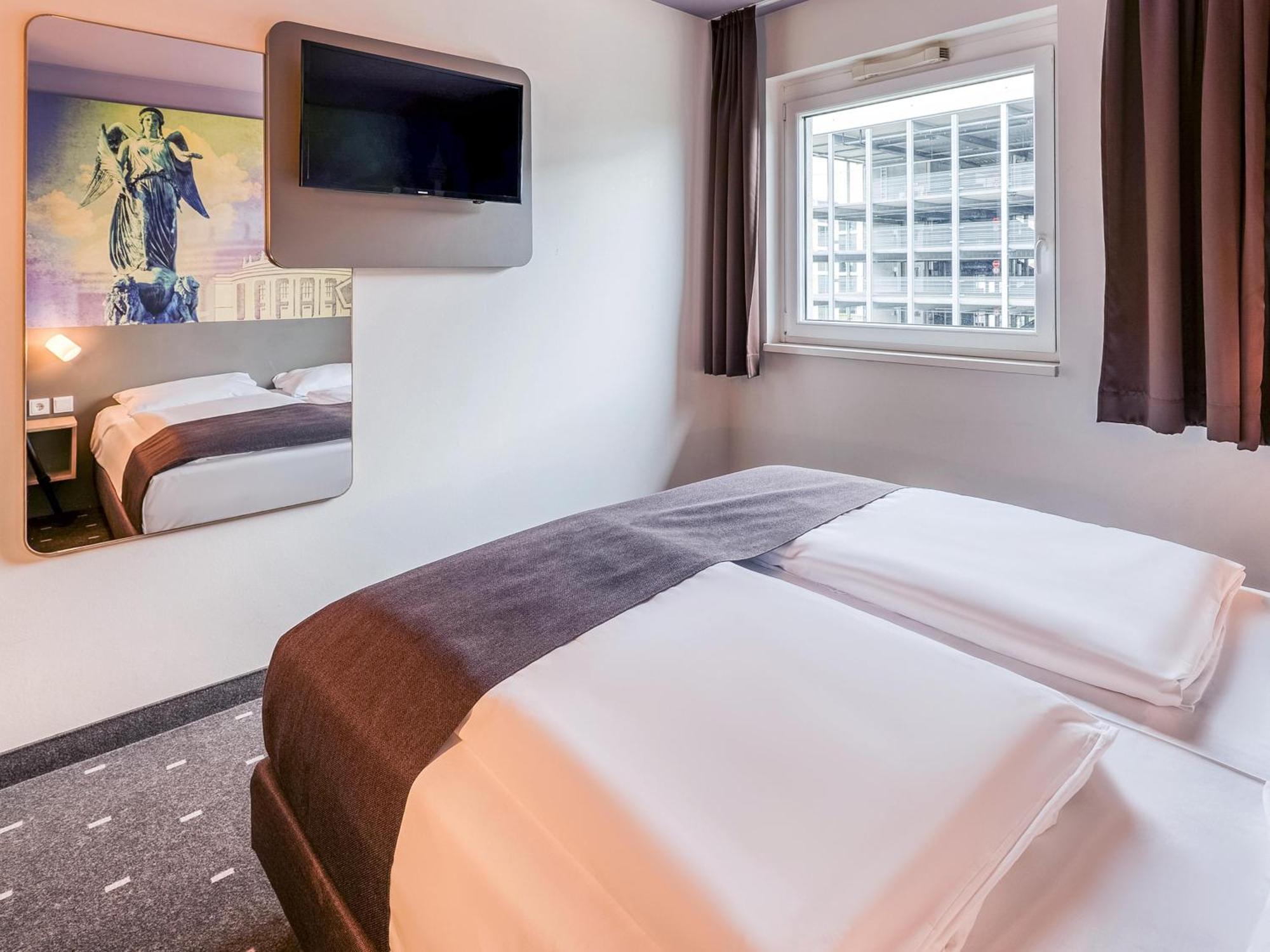 B&B Hotel Stuttgart-Vaihingen Bagian luar foto