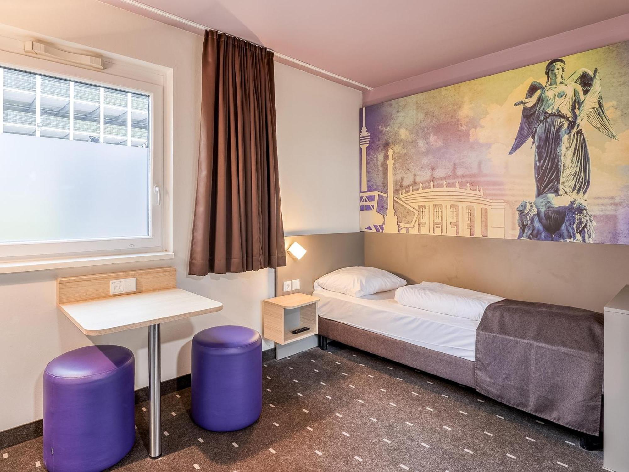 B&B Hotel Stuttgart-Vaihingen Bagian luar foto