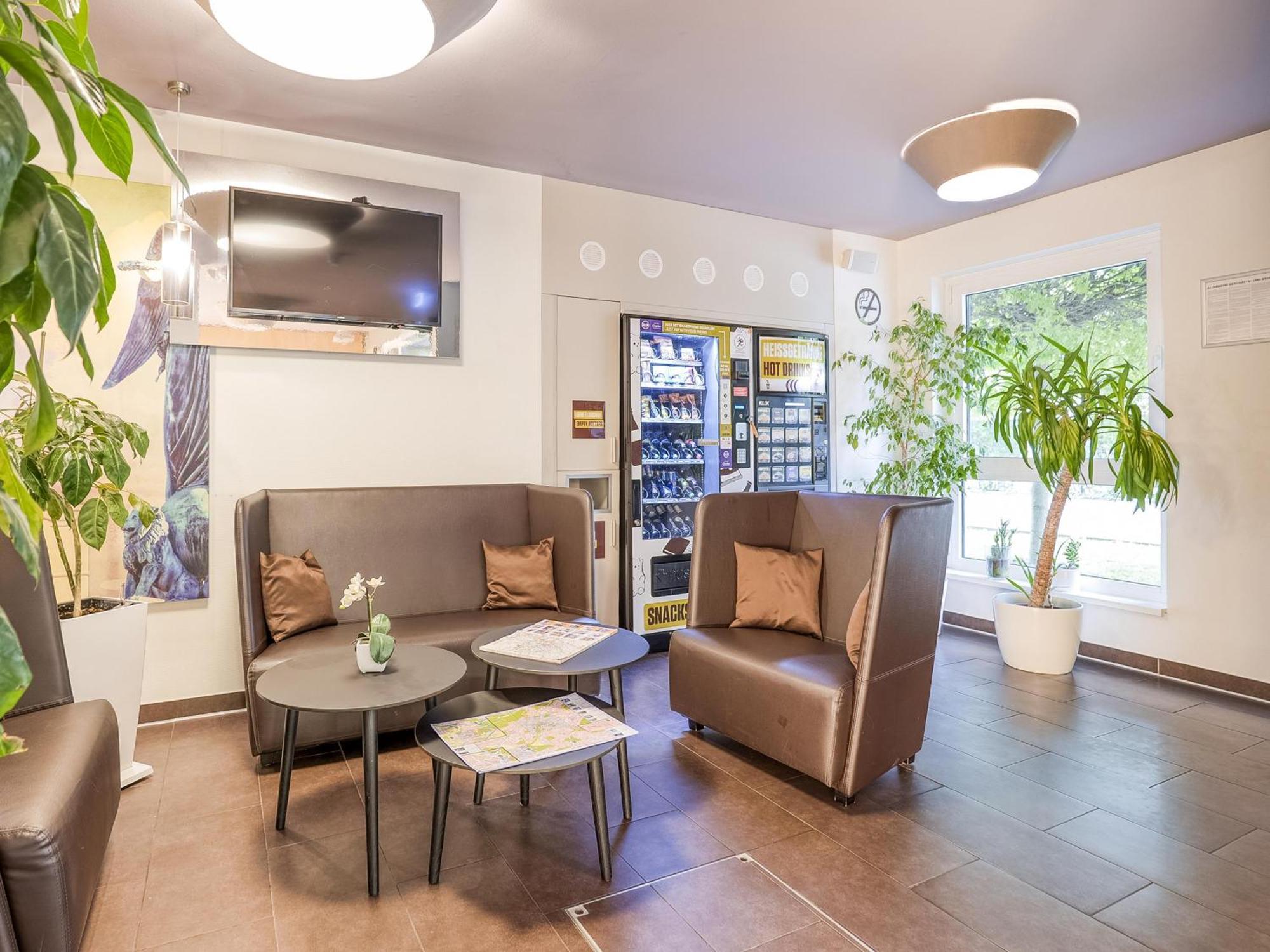 B&B Hotel Stuttgart-Vaihingen Bagian luar foto